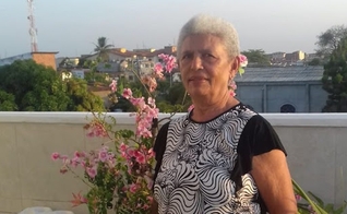 Dona Francir, de 72 anos, é mais uma vencedora na batalha contra a Covid-19. (Foto: Arquivo pessoal)