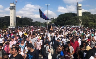 Fiéis participam da Marcha para Jesus em São Paulo em 2019. (Foto: Patricia Figueiredo/G1)