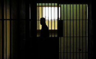 Pedófilo preso. (Foto: Reprodução/ AFP)