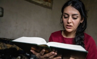 Sozan não se arrepende de ter se convertido ao cristianismo, apesar da perseguição que sofre em sua comunidade. (Foto: Open Doors Reino Unido e Irlanda)