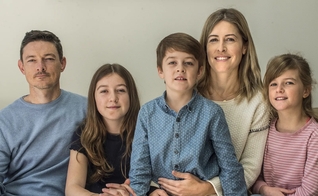 Andrew, Lucy, William, Katie e Eleanor Stringer, família cristã australiana. (Foto: Reprodução / Steven Siewer)