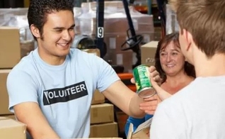 Mais de 3.000 voluntários participaram das ações. (Foto: Reprodução / Premier)