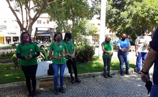 A ação foi feita em homenagem ao Dia Internacional da Mulher. (Foto: IASD Central de Colatina)
