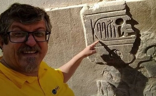 Luiz Sayão explica que a arqueologia já revelou muitos aspectos interessantes do mundo antigo. (Foto: Reprodução/Instagram)