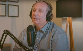 Lamartine Posella em entrevista ao JesusCopy. (Foto: Youtube/Reprodução)