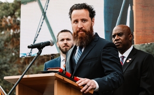 Jeff Durbin é pastor da Igreja da Apologia e ativista antiaborto. (Foto: Reprodução / Facebook)
