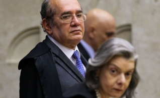 Os ministros Gilmar Mendes e Carmem Lúcia, durante sessão do STF para decidir sobre cultos presenciais durante a pandemia. (Foto: Fabio Rodrigues Pozzebom/Agência Brasil)