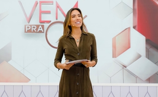 Patrícia Abravanel é apresentadora do "Vem Pra Cá". (Foto: Divulgação/SBT)