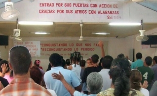 Vigilância e assédio são algumas das perseguições enfrentadas pela Igrejas no país comunista. (Foto: Portas Abertas)