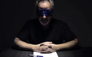 Taher foi mantido preso e interrogado para que denunciasse seus irmãos. (Foto: Open Doors). 