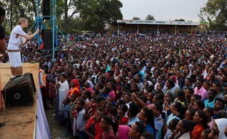 Cruzada de In His Name em Ambo, na Etiópia. (Foto: Reprodução / Instagram) 