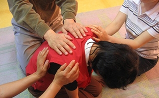 Lee voltou para executar seu chamado no país onde ficou preso 15 anos. (Foto: Reprodução / Cornerstone)