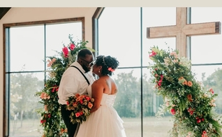 A satisfação matrimonial é maior entre casais cristãos do que casais não-cristãos, de acordo com uma pesquisa da Barna Group. (Foto: Reprodução/Facebook).