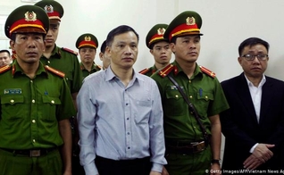 Os presos incluem ativistas políticos, jornalistas independentes e peticionários de direitos à terra. (Foto: Reprodução / DW)