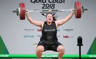O halterofilista Laurel Hubbard, da Nova Zelândia, será o primeiro atleta transgênero a competir nas Olimpíadas. (Foto: Getty Images)
