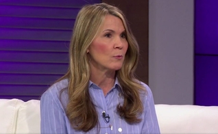 Lisa Bickle Stribling conta como se livrou do vício em heroína. (Foto: God TV)