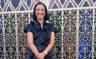 Consagrada ao espiritismo aos 7 anos, Eugênia vivia oprimida, até encontrar Jesus. (Foto: Site Mulher Cristã). 