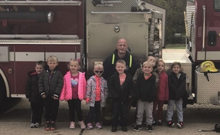  O pastor Chip Sanders está construindo uma lavanderia comunitária para famílias pobres de sua cidade. (Foto: Assemblies of God).