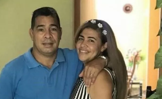 Pastor Lorenzo Rosales Fajardo e sua esposa Maridilegnis Carballo. (Foto: Christian Solidarity Worldwide).