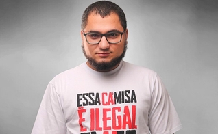 Yago Martins, apresentador do canal Dois Dedos de Teologia, no YouTube. (Foto: Divulgação)