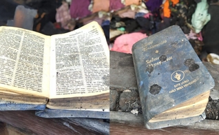 O Novo Testamento foi encontrado em meio às cinzas intacto. (Foto: Portal Nova Santa Rosa).