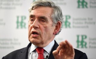 O ex-primeiro-ministro Gordon Brown alertou para o perigo de legalizar o suicídio assistido. (Foto: Sky News).