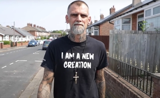 Depois de sua conversão, Kirk passou a profetizar sobre a vida das pessoas. (Foto: Captura de tela/YouTube/Dan Barnsley)