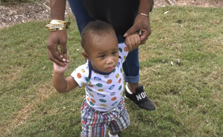 40 Dias pela Vida comemora nascimentos de bebês que seriam abortados.  (Foto: YouTube / 40 Days for Life)