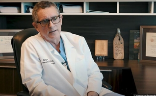 Dr. Gary Onik. (Foto: Reprodução de tela/YouTube/NG Production Films)