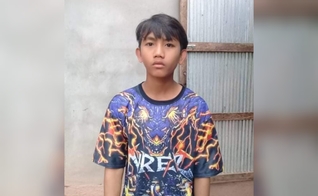 As autoridades ameaçaram prender Kanoa, de 14 anos, se ele continuar a adorar Jesus. (Foto: The Voice of the Martyrs).