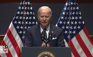O tradicional evento religioso contou com orações e leituras bíblicas. (Foto: YouTube/PBS NewsHour).