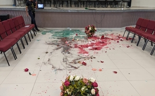 A Assembleia de Deus Templo Central, em Tauá, foi depredada por um militante petista. (Foto: Arquivo pessoal).
