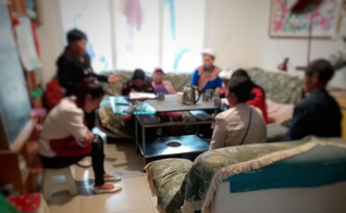 Cinco membros da Divine Love Fellowship foram mantidos em prisão domiciliar. (Foto: Portas Abertas). 
