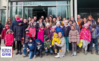 Wendy Farrell resgatou 31 crianças na Ucrânia. (Captura de tela: CBN News)