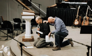 Vic Carpenter levou muitos colegas agentes a Cristo. (Foto: Vic Carpenter).