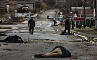 Corpos de civis ucranianos foram encontrados espalhados nas ruas de Bucha. (Foto:Twitter/Dmytro Kuleba).