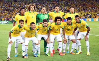 Seleção Brasileira de futebol, 2013. (Foto: Wikimedia Commons)