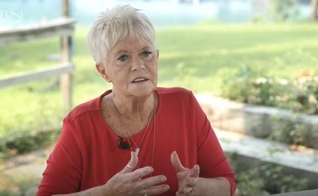 Charlotte Holmes. (Foto: Captura de tela/YouTube The 700 Club)