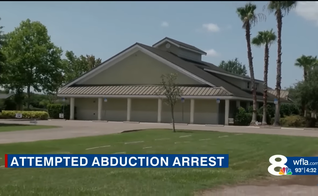 Os membros da igreja desconfiaram do suspeito e chamaram a polícia. (Foto: Reprodução/WFLA News Channel 8).