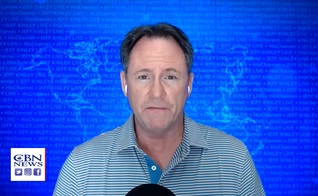 Jeff Kinley, autor do livro “Reinicialização Global: os eventos atuais apontam para o Anticristo e seu império mundial?”. (Foto: Captura de tela/YouTube CBN News)