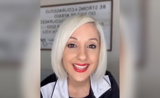 Cristina Baker foi resgatada da escuridão por Jesus. (Foto: Instagram/Cristina Baker).
