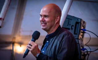 Evangelista dinamarquês recebeu asilo nos EUA. (Foto: Torben Søndergaard/Facebook)