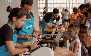 A Igreja Rio, em Recife, dedicou um domingo inteiro para servir ao próximo. (Foto: Instagram/Igreja Rio).