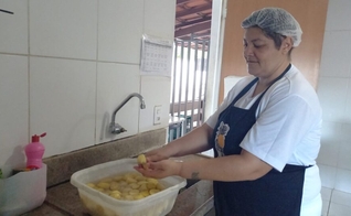 Janaína teve a vida transformada com a ajuda da “Casa das Mulheres”. (Foto: Divulgação/Notícias Adventistas).