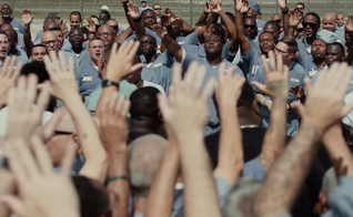 (Foto: TRIBL/YouTube)