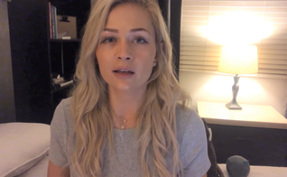 Mariah Jones clamou a Cristo por ajuda e teve um encontro sobrenatural com Ele. (Foto: YouTube/Mariah Jones).