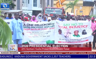 Há uma preocupação com o aumento da intolerância religiosa no país, que já sofre com o extremismo. (Foto: Reprodução/YouTube/Channels Television).