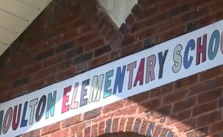 Fachada da Moulton Elementary School em Lawrence County, Alabama. (Captura de tela/WAFF 48)