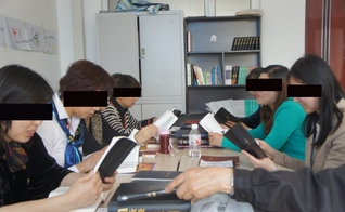 Gráficas em Hong Kong estão se recusando a imprimir Bíblias por medo do governo. (Foto: International Christian Concern).