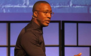 Mayo Sowell (Captura de tela/YouTube/Liberty Church Online)